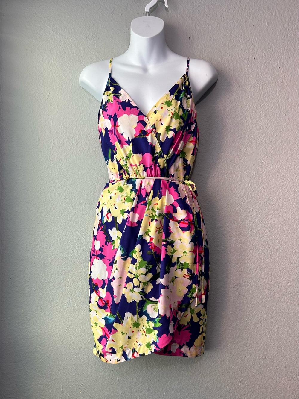 Yumi Kim Jayne Tulip Silhouette Wrap Dress Spaghetti Strap Garden Floral XS